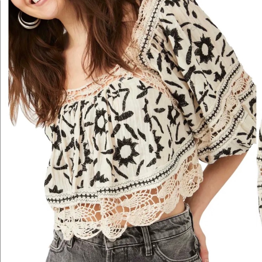 Free People soleil embroidered top. Worn once. EUC